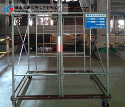 安全移動式腳手架-001
