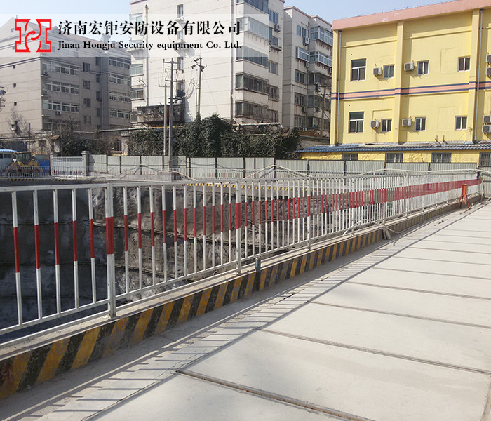 定型化防護欄-009