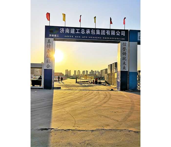濟南建工工地大門安裝案例